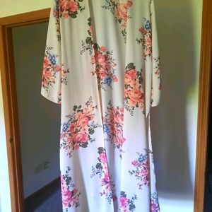 Beautiful long kimono cover up slits on sides